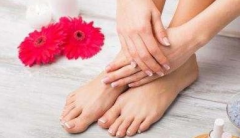 怎样按摩使足部保持健康？